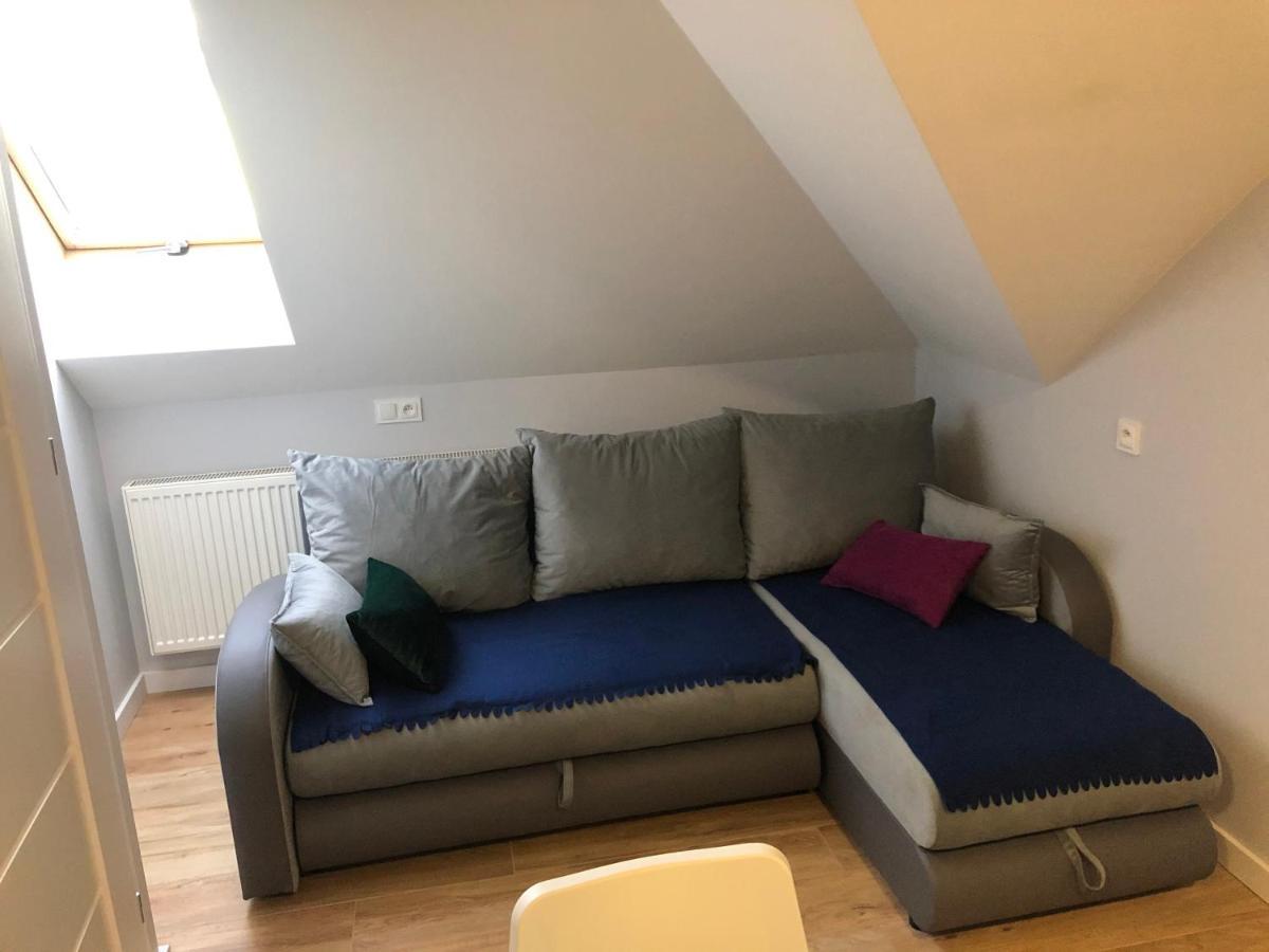 Klimatyzowane Apartamenty I Pokoje Przy Targach เคียลเซ ภายนอก รูปภาพ